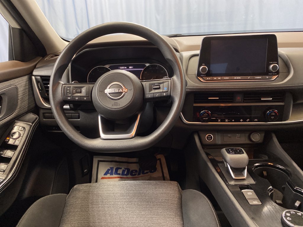 Used 2023 Nissan Rogue SV AWD/4WD image 27