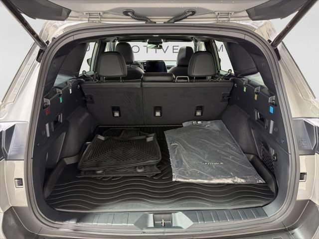 Certified 2026 Subaru Outback Premium AWD/4WD image 38