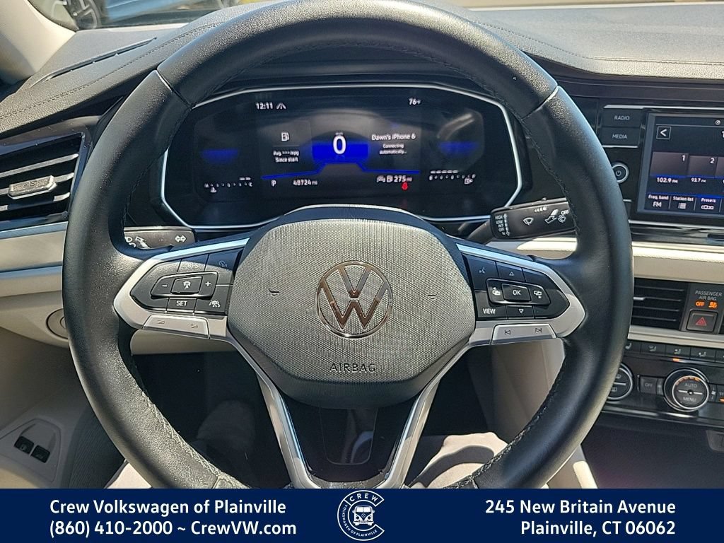 Certified 2024 Volkswagen Jetta SE w/ Panoramic Sunroof Package FWD image 5