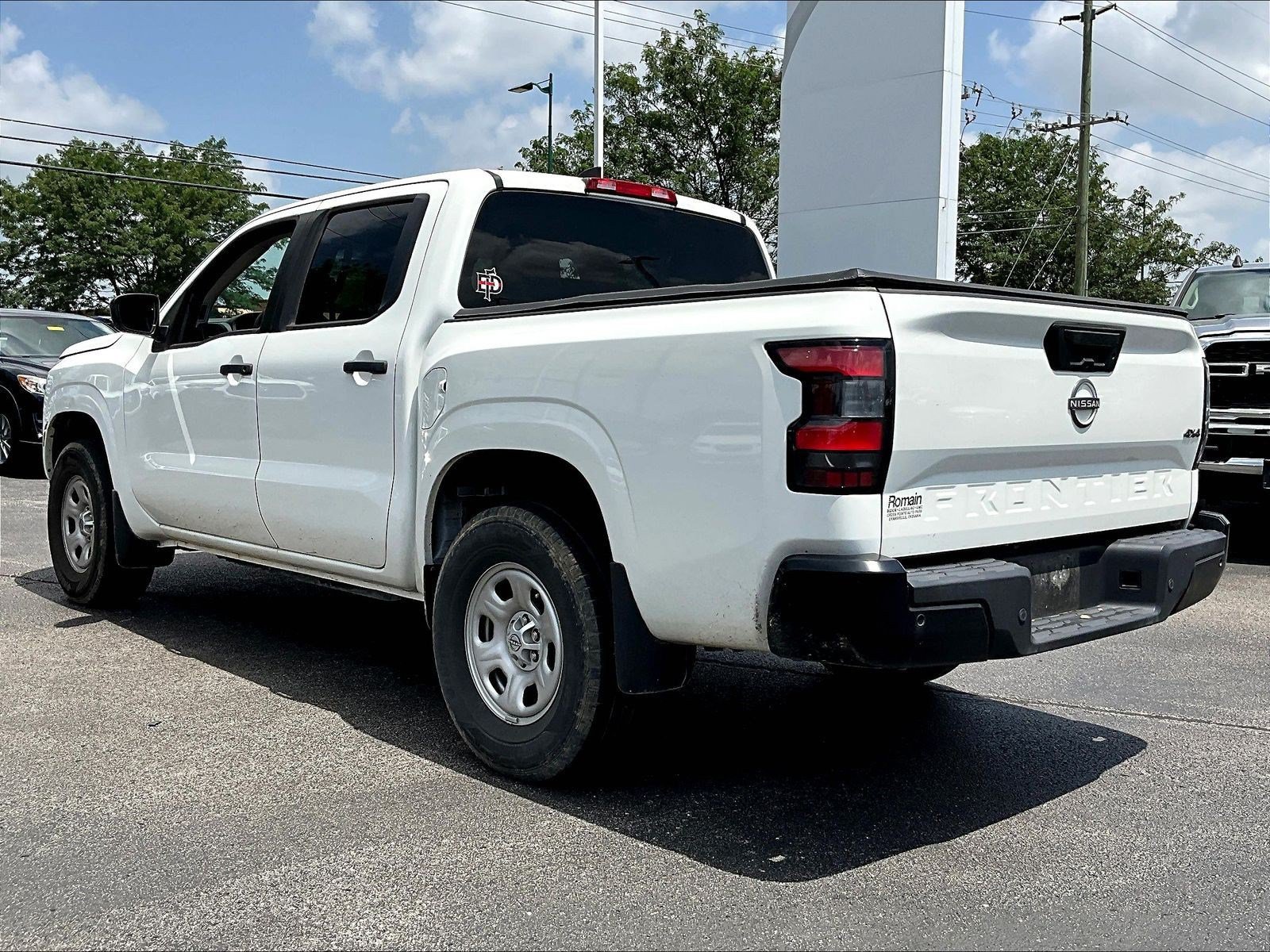 Used 2022 Nissan Frontier S w/ Technology Package AWD/4WD image 4