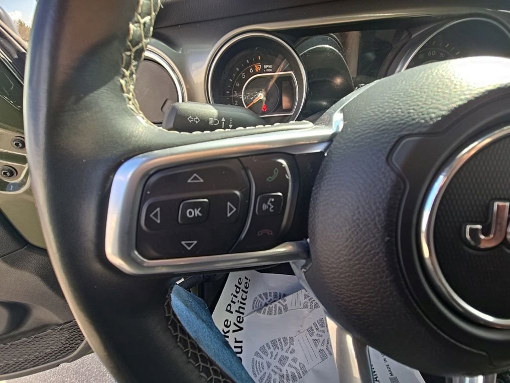 Used 2022 Jeep Wrangler Unlimited Sahara w/ Dual Top Group image 16