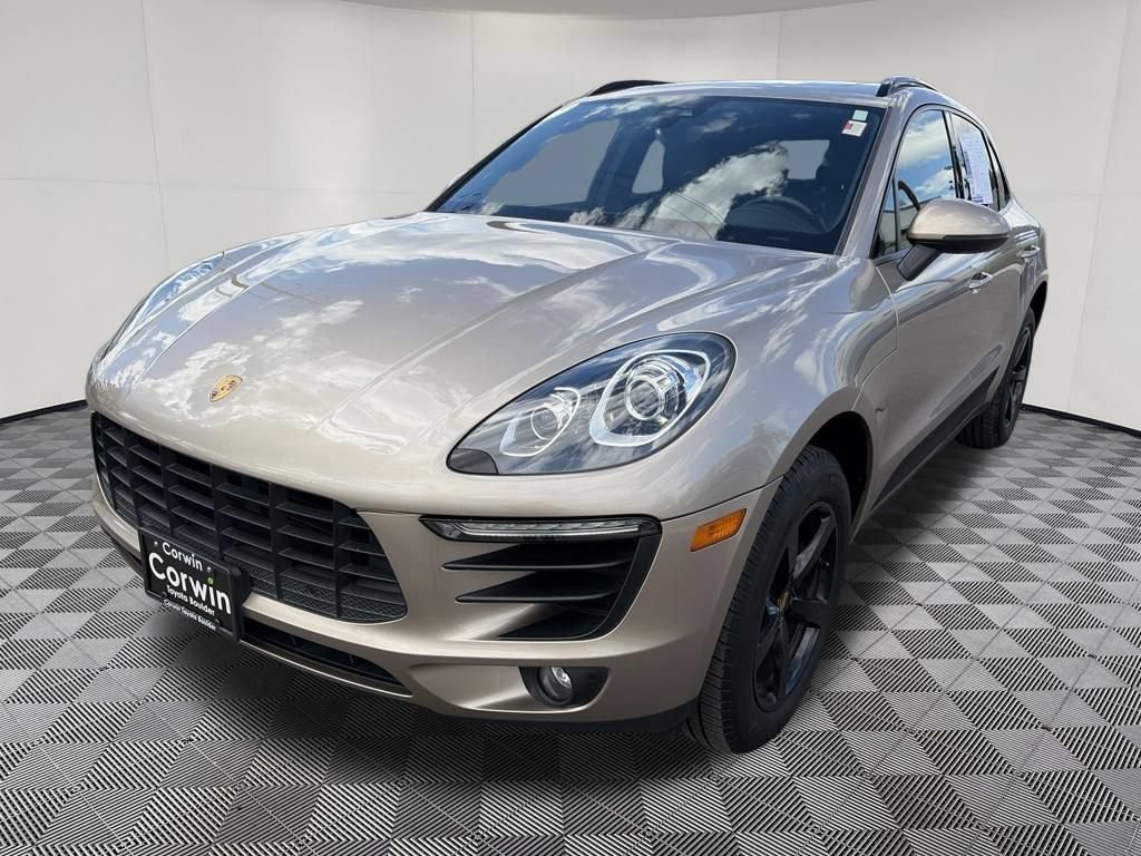 Used 2017 Porsche Macan AWD/4WD image 3