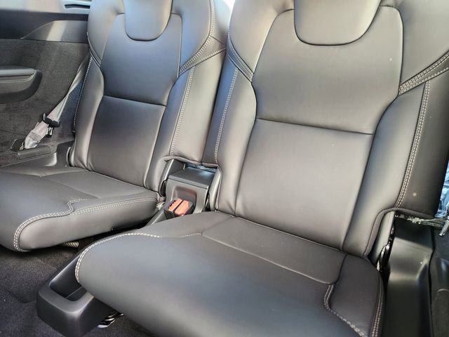 New 2026 Volvo XC90 T8 Ultra w/ Protection Package image 17