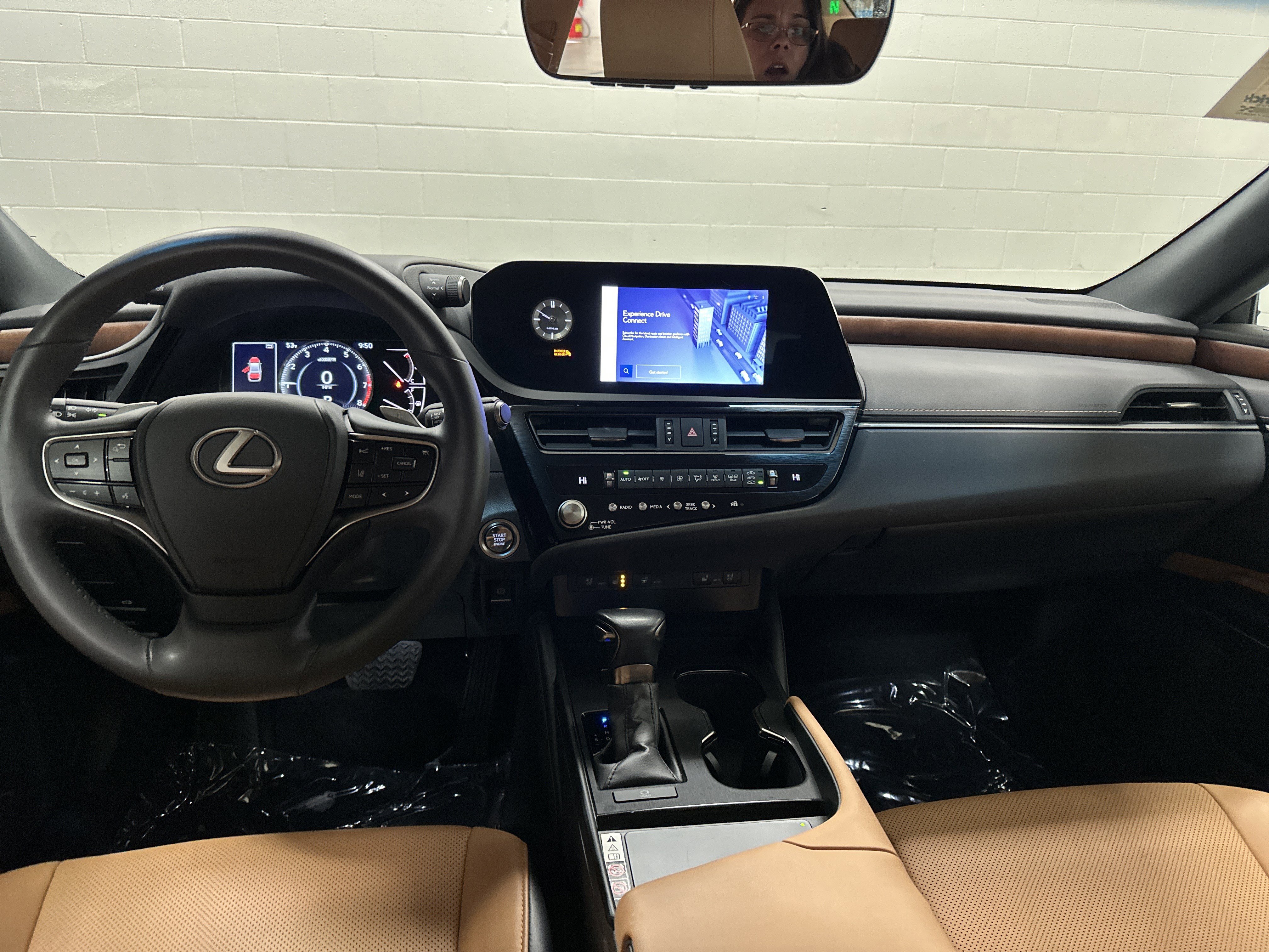 Certified 2023 Lexus ES 350 w/ Premium Package image 29