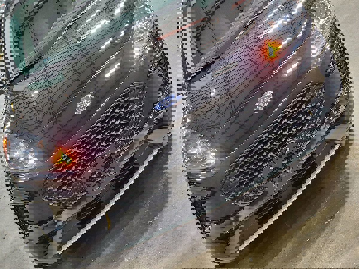 Used 2022 Ford Escape S image 19