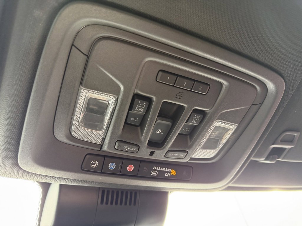 Used 2023 GMC Sierra 1500 AT4 w/ AT4 Preferred Package image 18