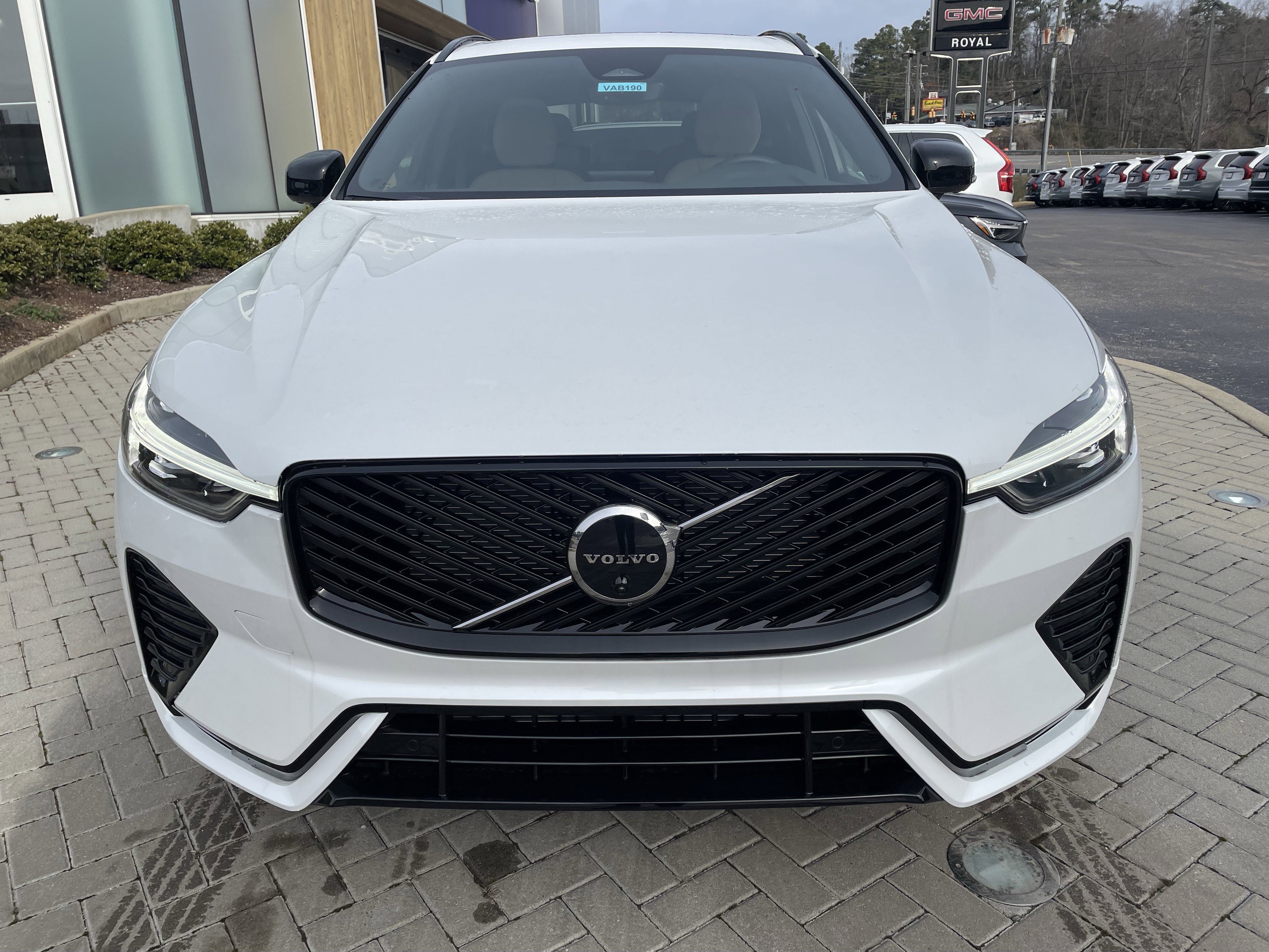 New 2026 Volvo XC60 B5 Plus w/ Protection Package Premier image 2