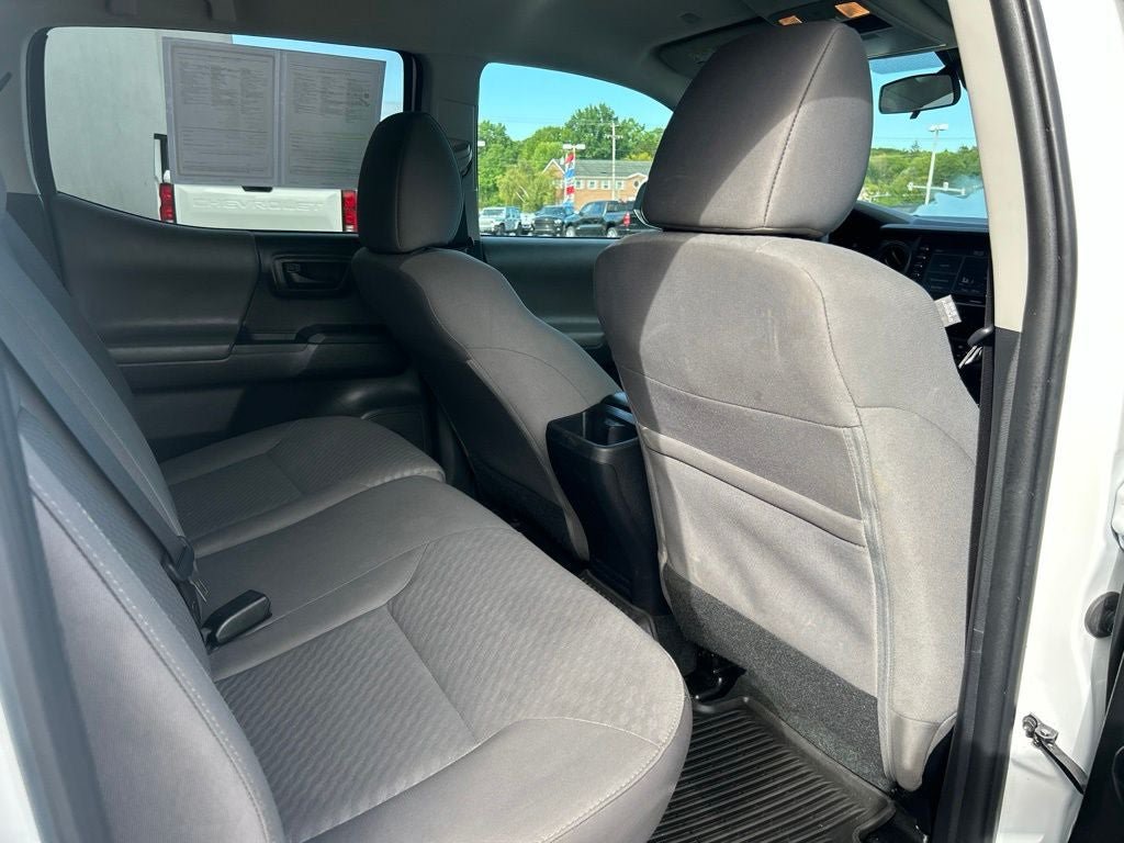 Used 2023 Toyota Tacoma SR AWD/4WD image 21
