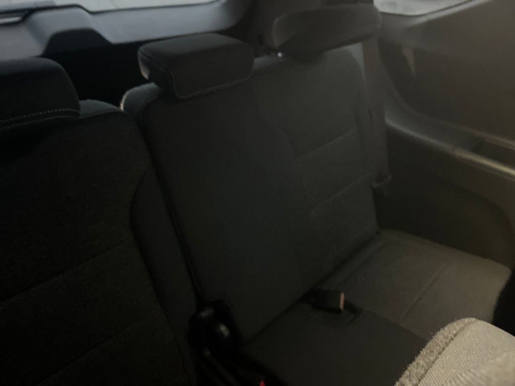 Used 2025 Chevrolet Traverse LT image 27