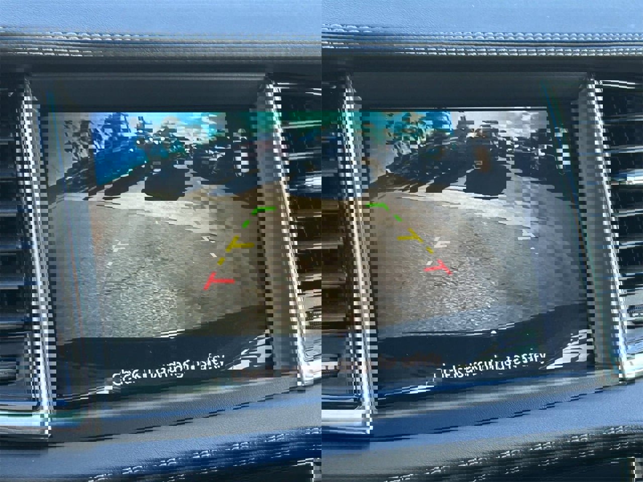 Certified 2022 INFINITI QX50 Luxe w/ Appearance Package image 31