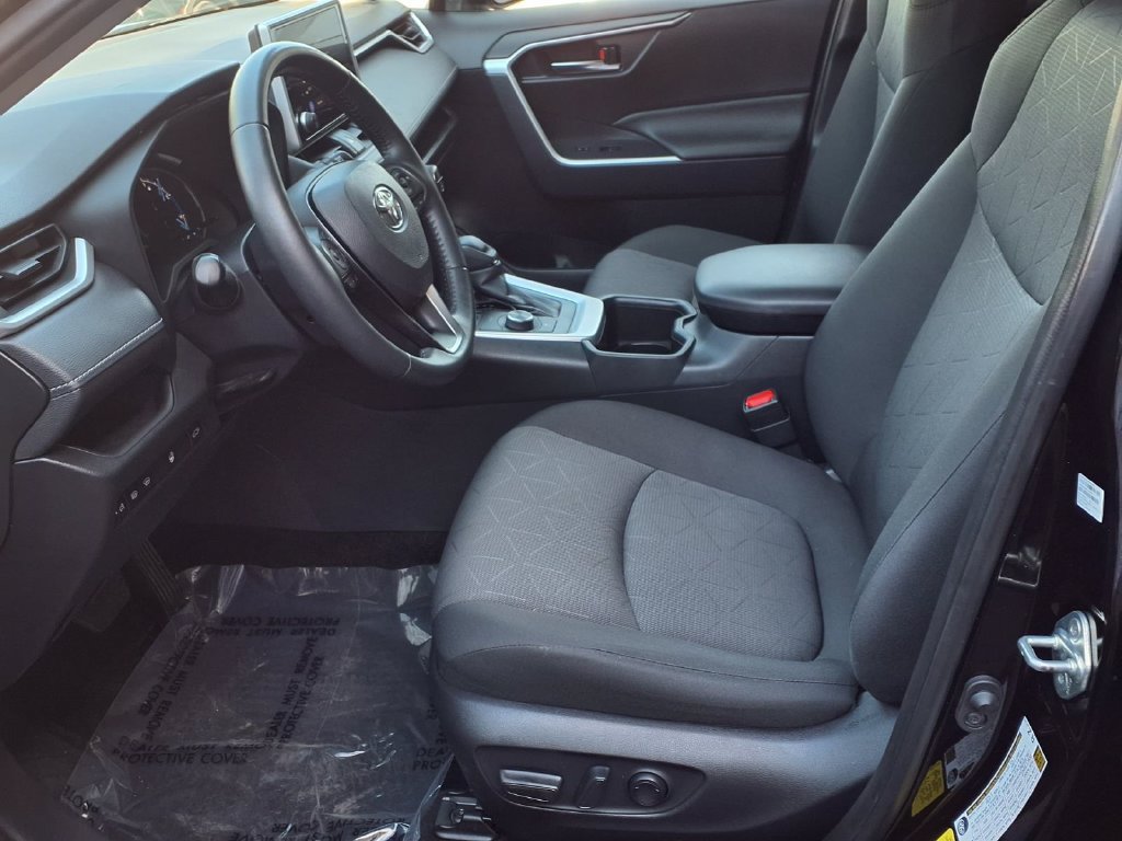 Used 2023 Toyota RAV4 XLE w/ Convenience Package AWD/4WD image 19