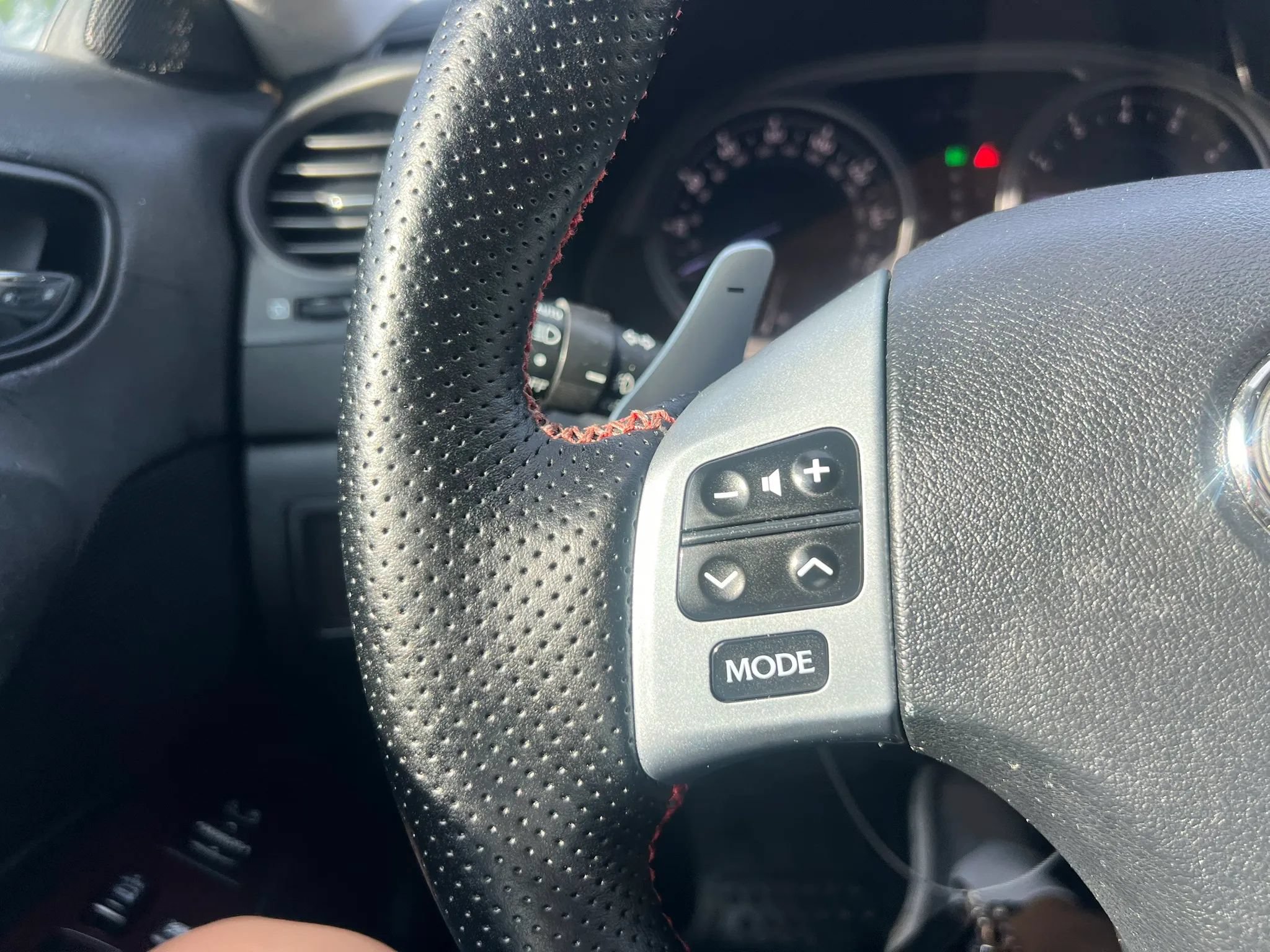 Used 2006 Lexus IS 250 AWD w/ Preferred Accessory Pkg image 14