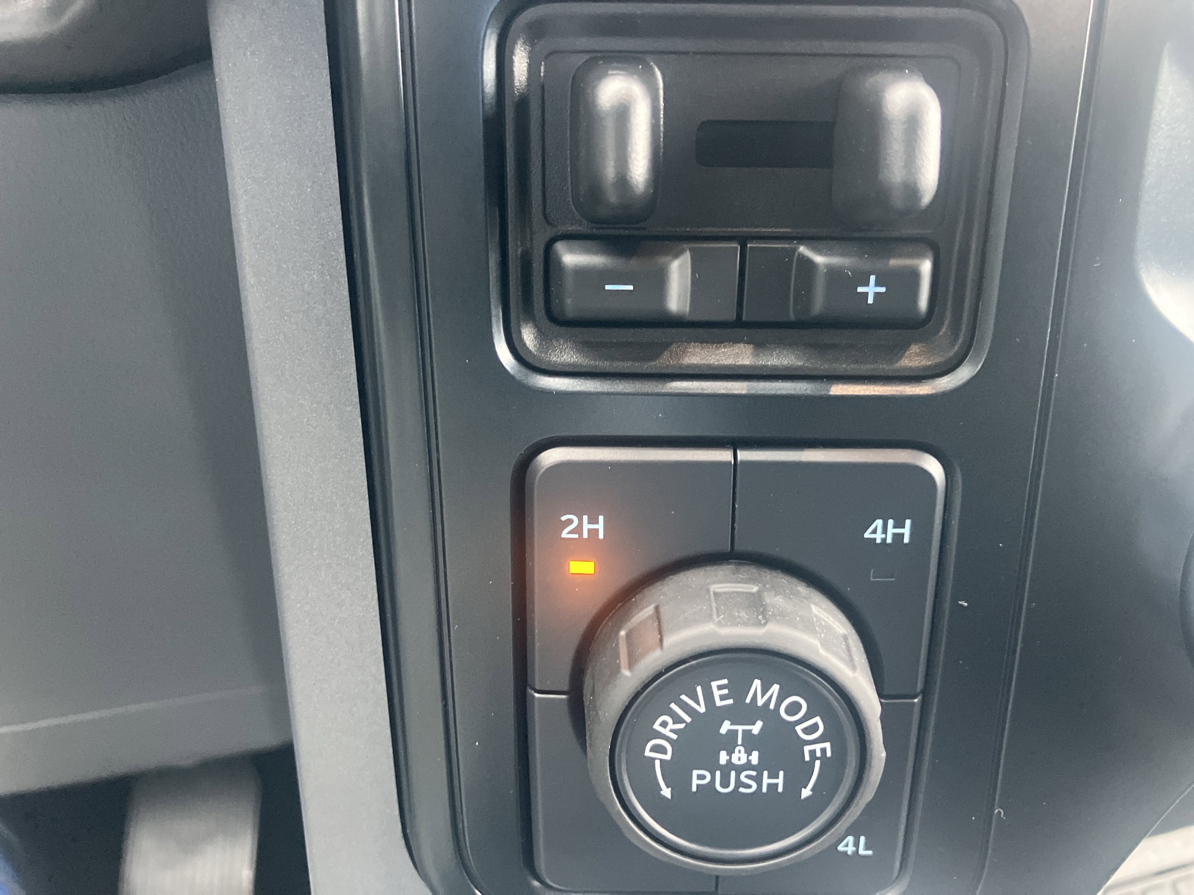 Used 2024 Ford F150 XLT w/ Equipment Group 302A MID image 29