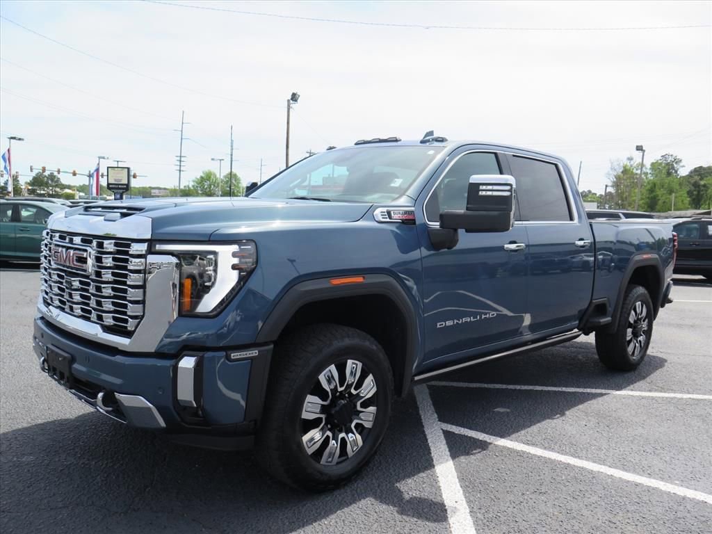 Used 2024 GMC Sierra 2500 Denali w/ Denali Reserve Package AWD/4WD image 8