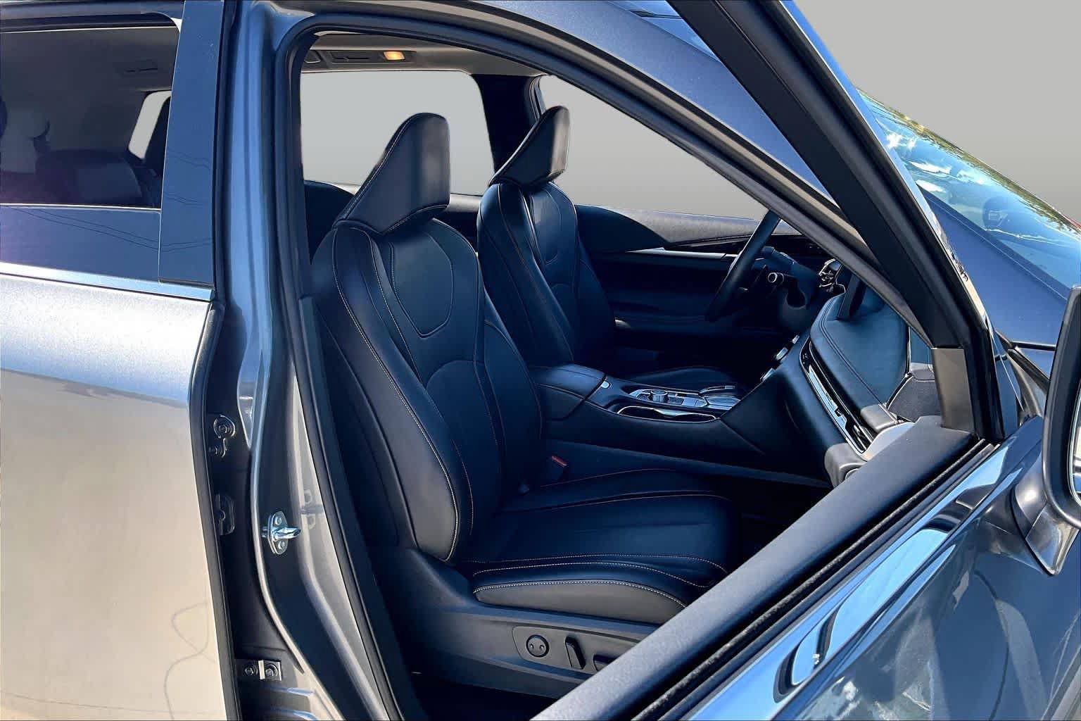 Used 2024 INFINITI QX60 Pure FWD image 9