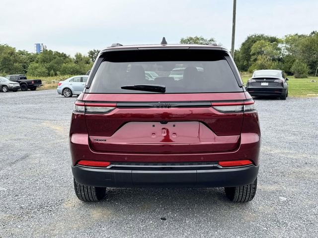 New 2025 Jeep Grand Cherokee Altitude image 20