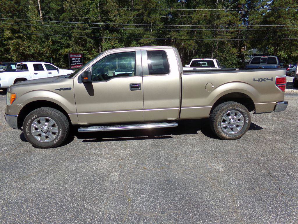 Used 2011 Ford F150 XLT w/ XLT Chrome Pkg image 3