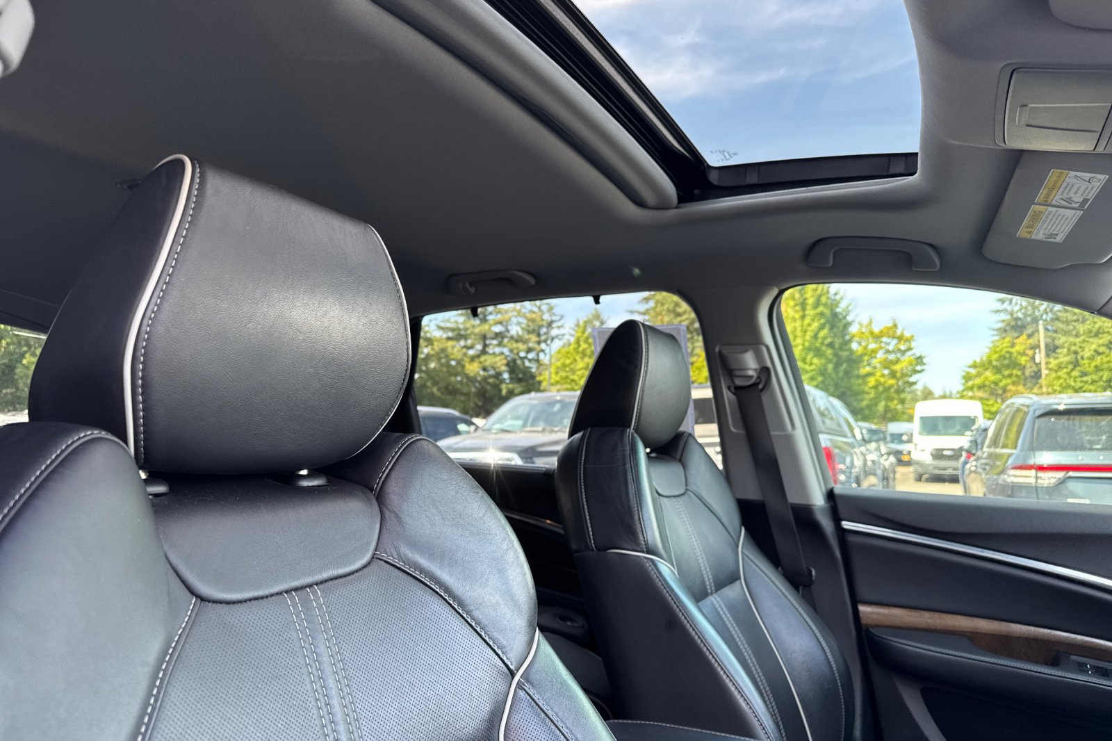 Used 2018 Acura MDX w/ Advance Package AWD/4WD image 18