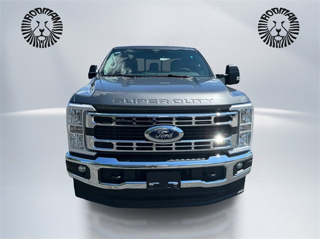 New 2025 Ford F350 XLT w/ FX4 Off-Road Package image 2