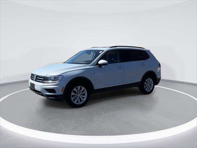 Used 2018 Volkswagen Tiguan SE w/ Panoramic Sunroof Package image 4