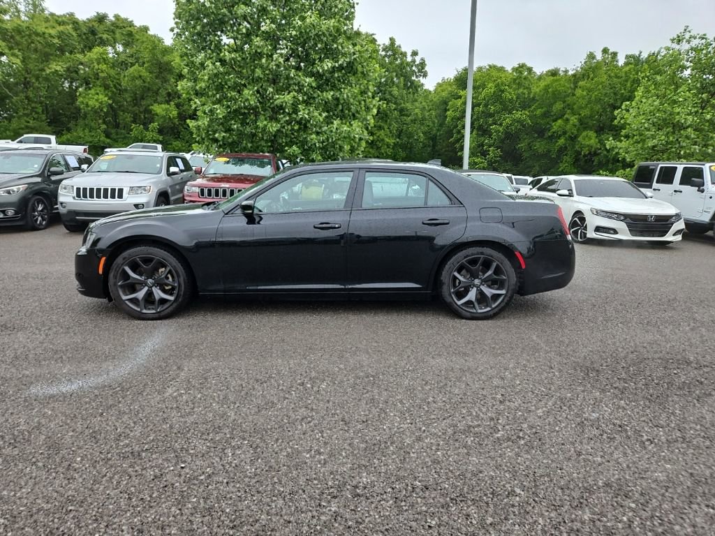 Used 2022 Chrysler 300 S w/ Comfort Group RWD image 4
