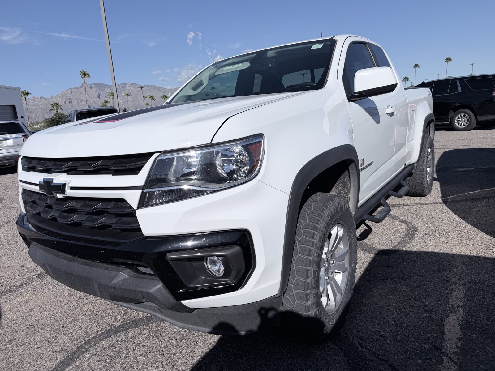Used 2021 Chevrolet Colorado LT w/ LT Convenience Package RWD image 2