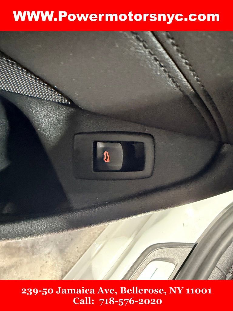 Used 2020 BMW 530i xDrive w/ Convenience Package image 34