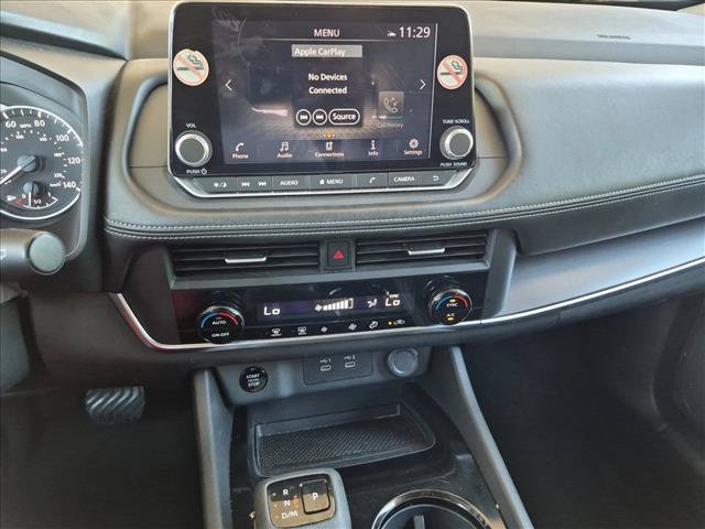 Used 2024 Nissan Rogue SV FWD image 14