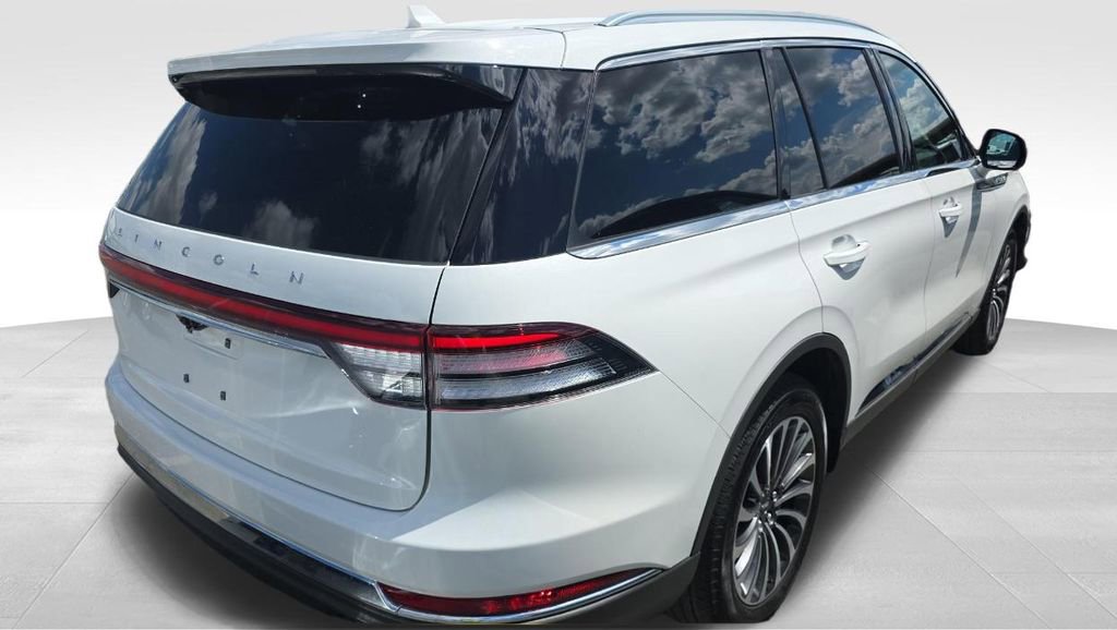 Used 2021 Lincoln Aviator Reserve w/ Elements Package Plus AWD/4WD image 4