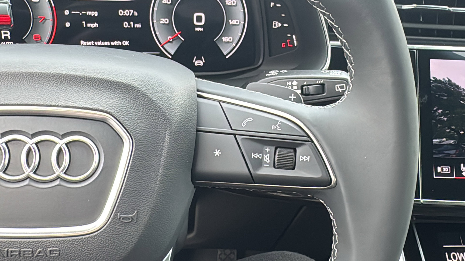 New 2026 Audi Q8 Premium Plus image 24