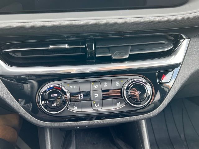 Certified 2024 Buick Envista Sport Touring w/ Convenience I Package image 22