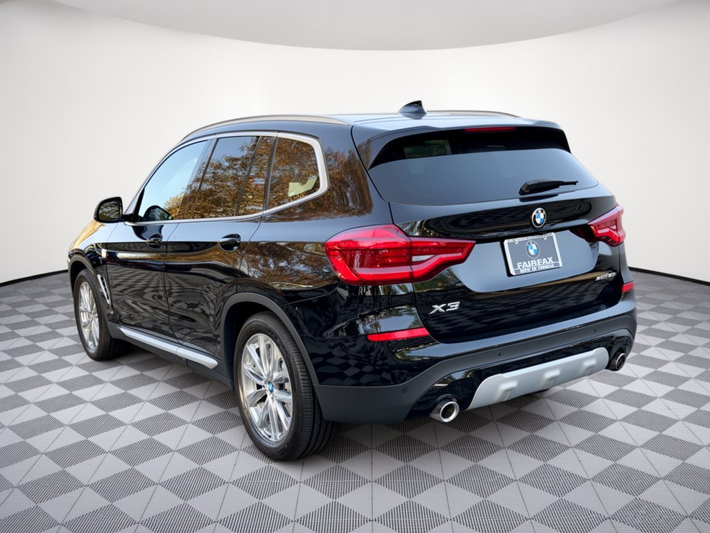 Used 2018 BMW X3 xDrive30i w/ Premium Package AWD/4WD image 3