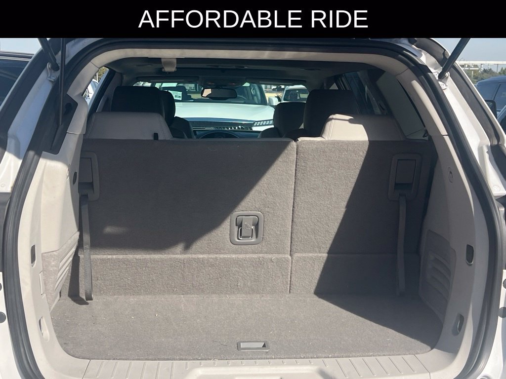 Used 2017 Buick Enclave Leather FWD image 6