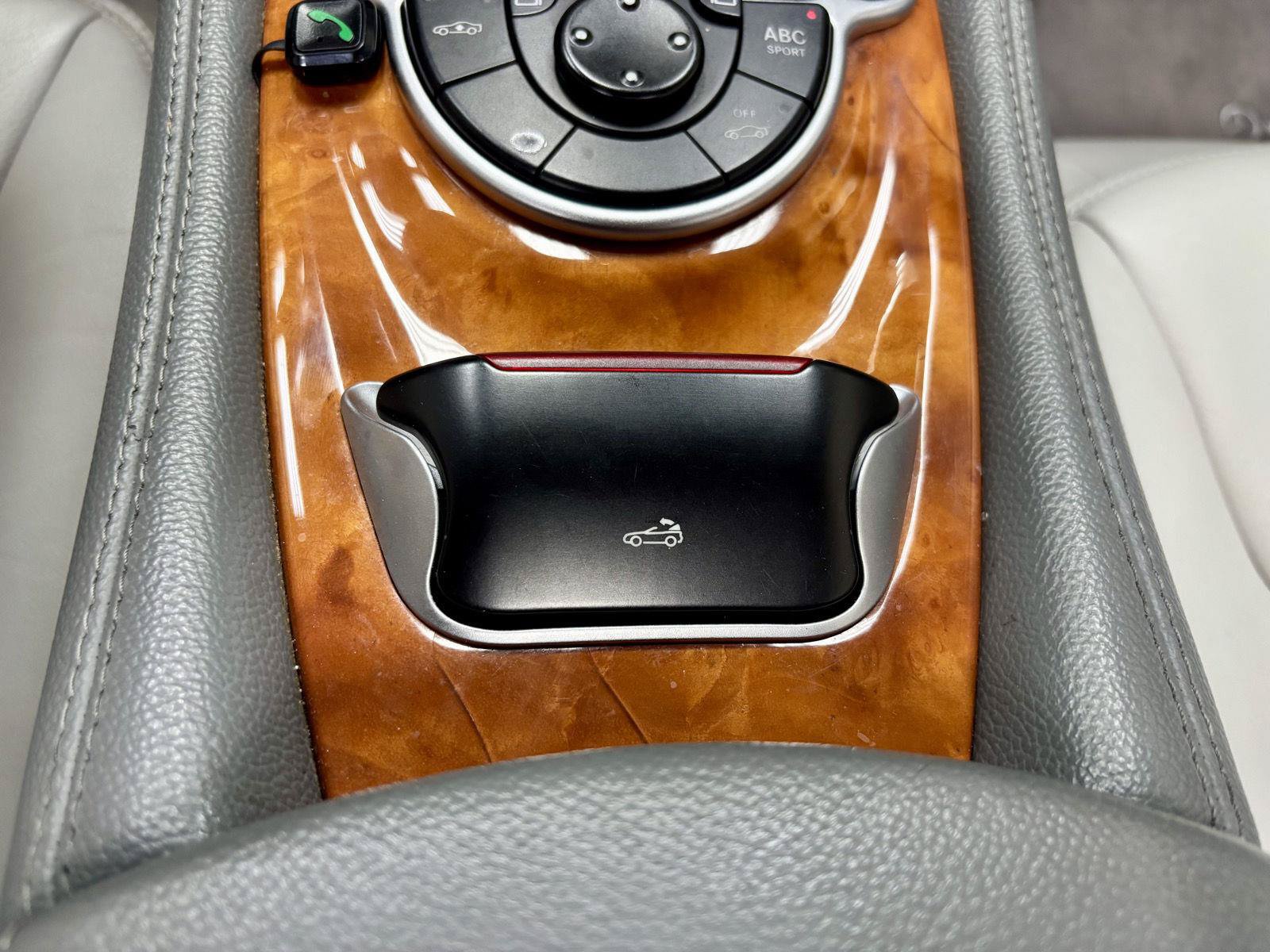 Used 2004 Mercedes-Benz SL 500 image 30
