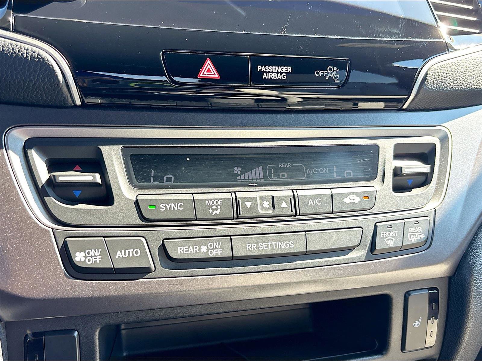 Certified 2025 Honda Passport EX-L image 17