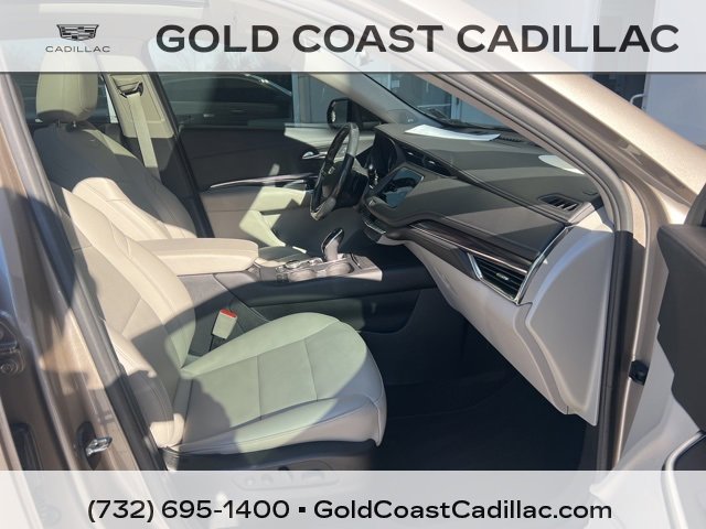 Certified 2022 Cadillac XT4 Luxury image 7