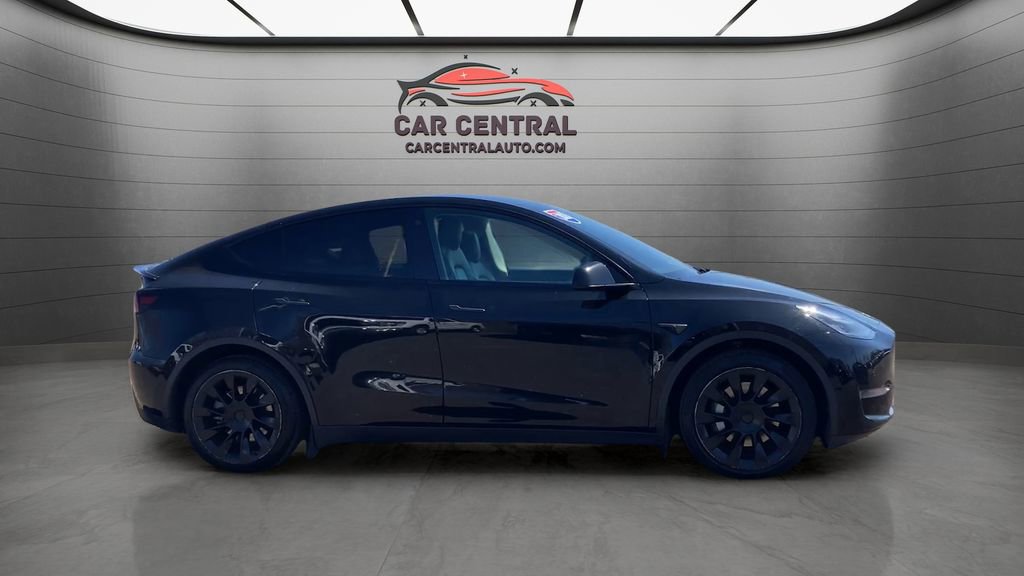 Used 2021 Tesla Model Y Long Range image 6