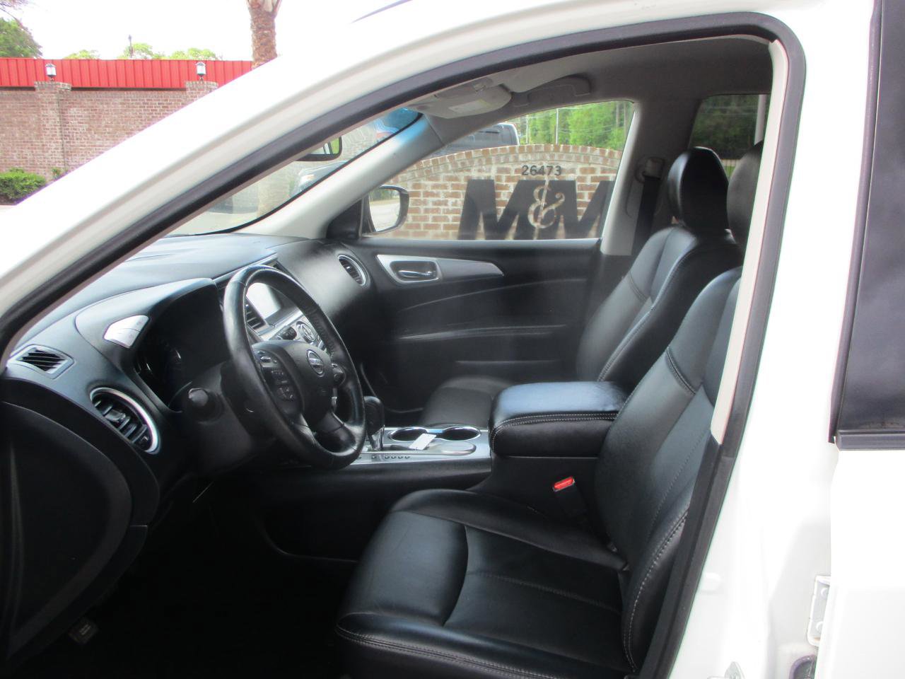 Used 2019 Nissan Pathfinder SL image 13