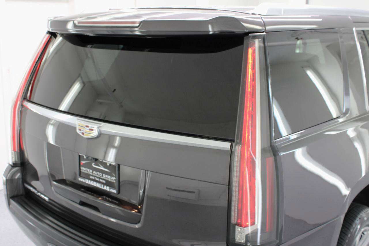 Used 2018 Cadillac Escalade Premium Luxury image 19