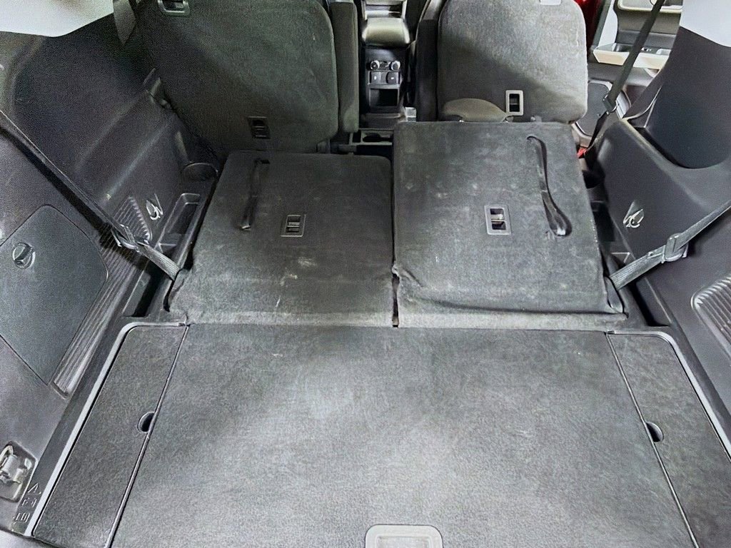 Used 2020 Ford Explorer XLT w/ Comfort Package image 15