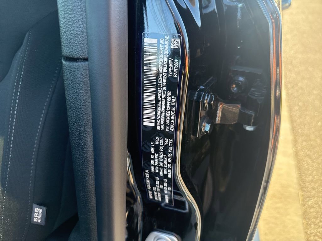 Used 2023 Jeep Renegade Latitude w/ Sun & Fun Group AWD/4WD image 23