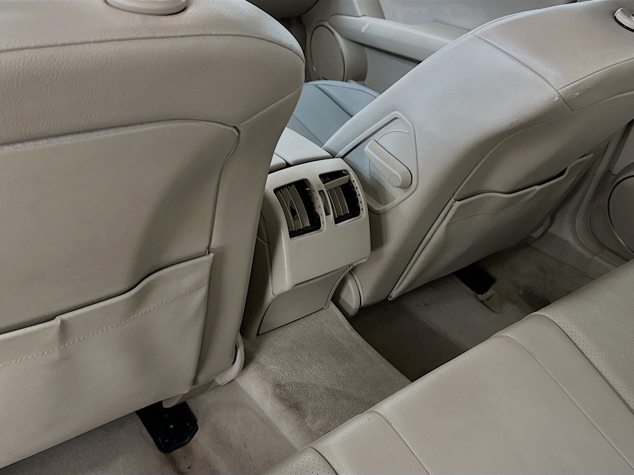 Used 2012 Mercedes-Benz C 300 4MATIC Sedan image 27