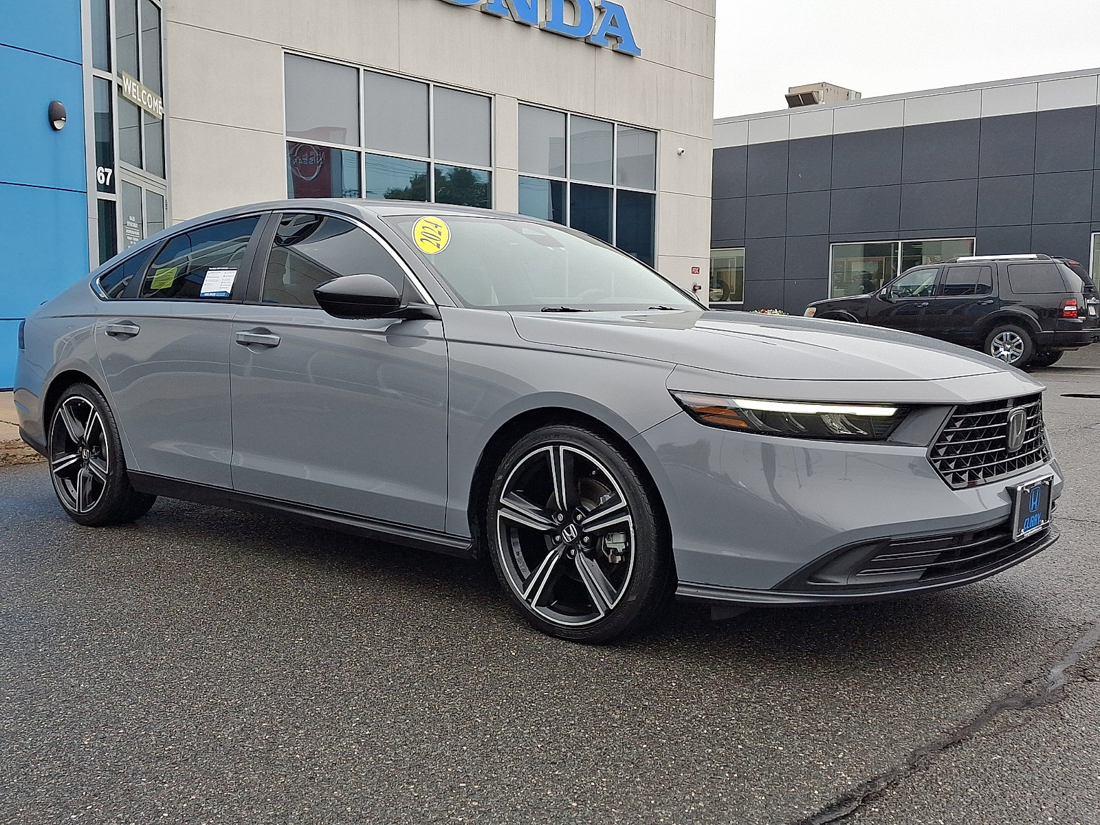 Used 2024 Honda Accord Sport image 3