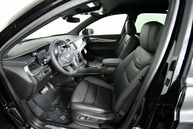New 2026 Cadillac XT5 Luxury w/ LPO, Floor Liner Package image 11