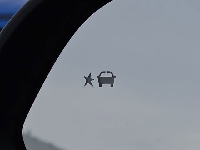 New 2026 Chevrolet Equinox EV LT w/ Convenience Package II image 11