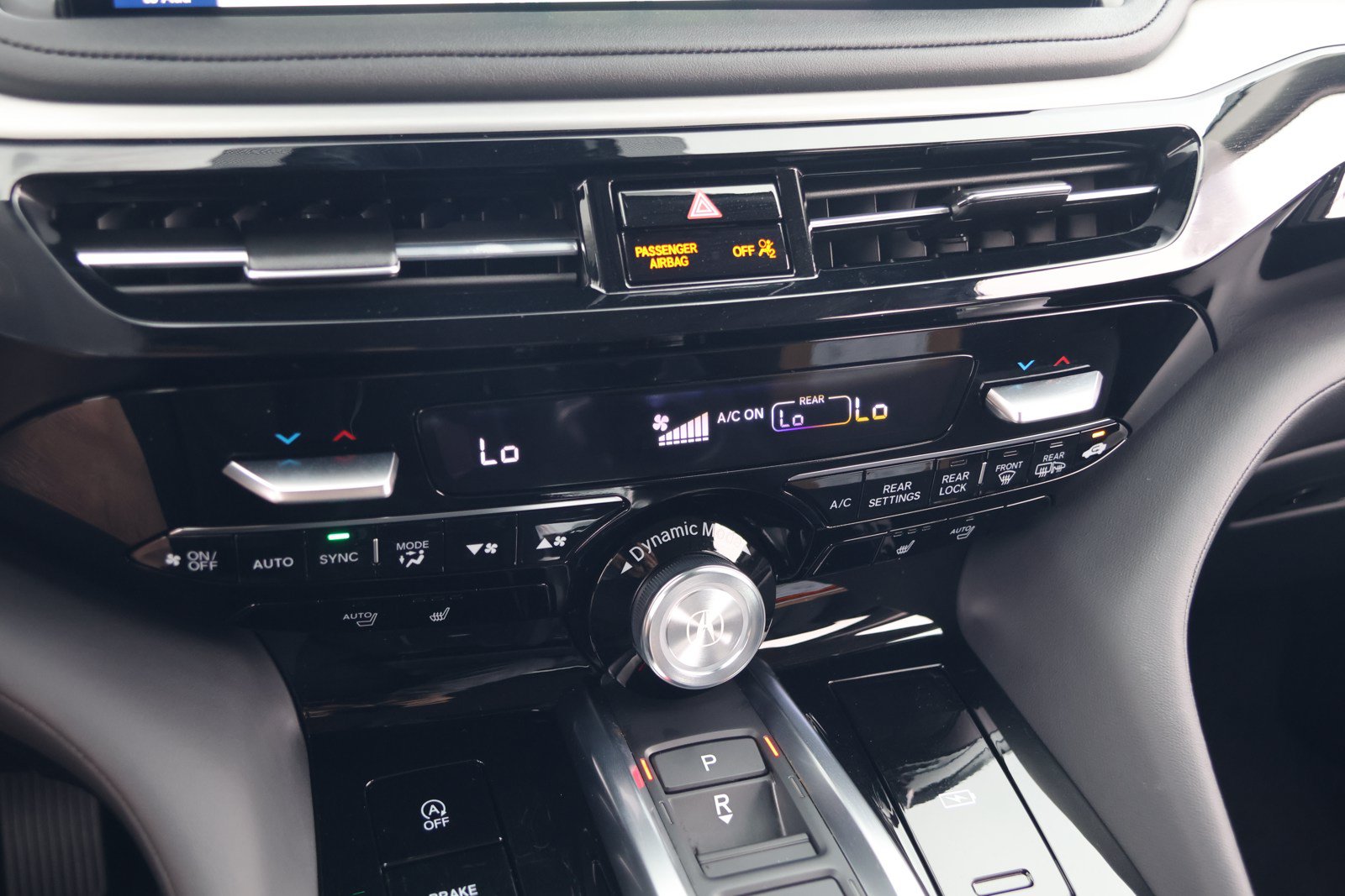 Certified 2026 Acura MDX w/ Technology Package FWD image 26