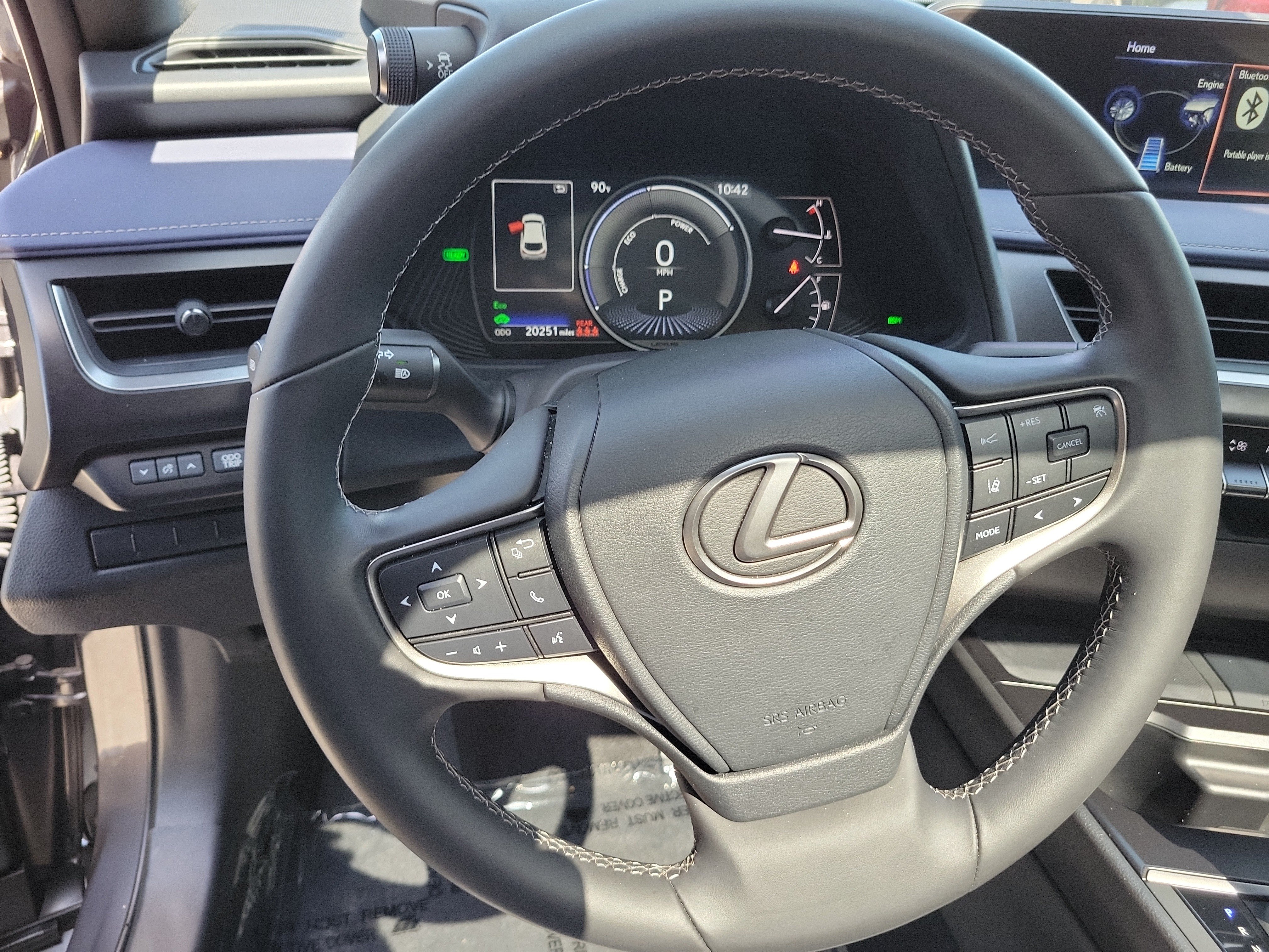 Used 2022 Lexus UX 250h w/ Accessory Package (Z2) AWD/4WD image 22