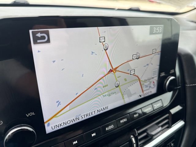 Used 2024 Nissan Pathfinder SL FWD image 3