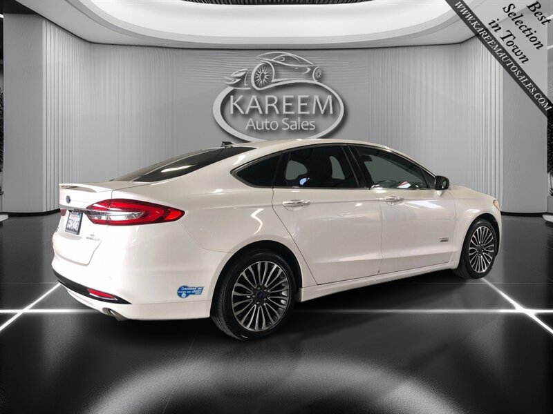 Used 2018 Ford Fusion Energi Titanium FWD image 5