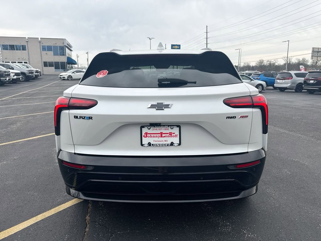Certified 2024 Chevrolet Blazer EV RS image 22
